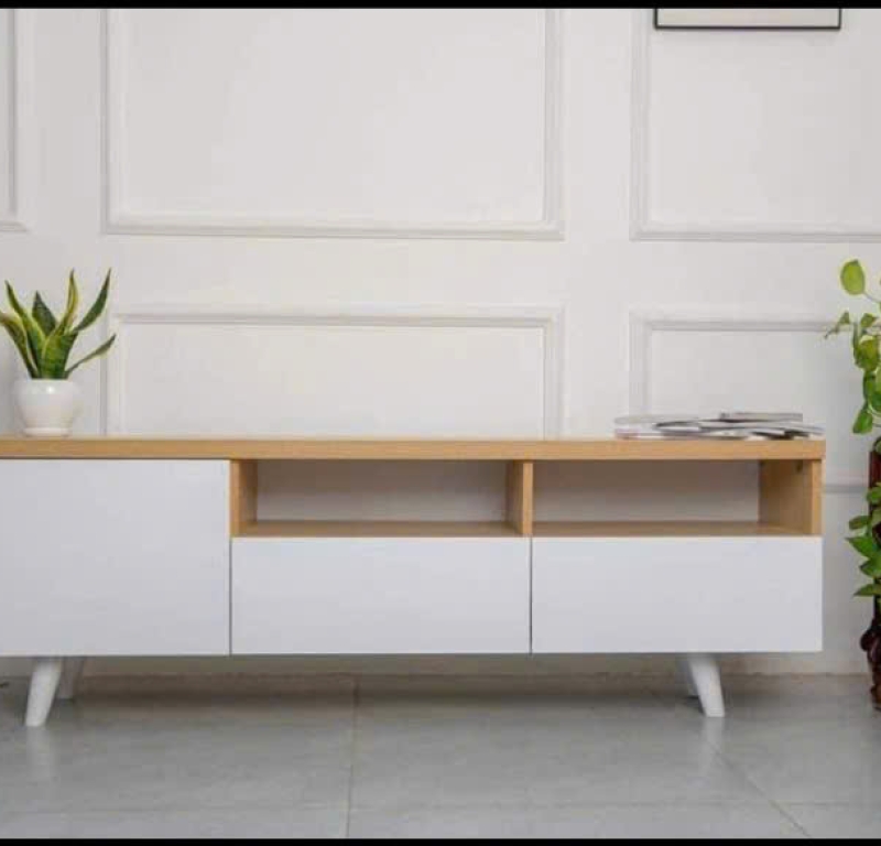 Kệ tivi MDF chân gỗ tự nhiên phong cách 