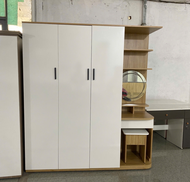 Tủ áo MDF 3 cánh mở tích hợp bàn trang điểm tiện lợi