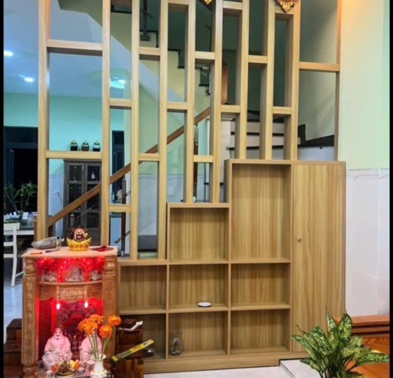 Vách ngăn MDF trang trí cầu thang (mẫu lam dọc)