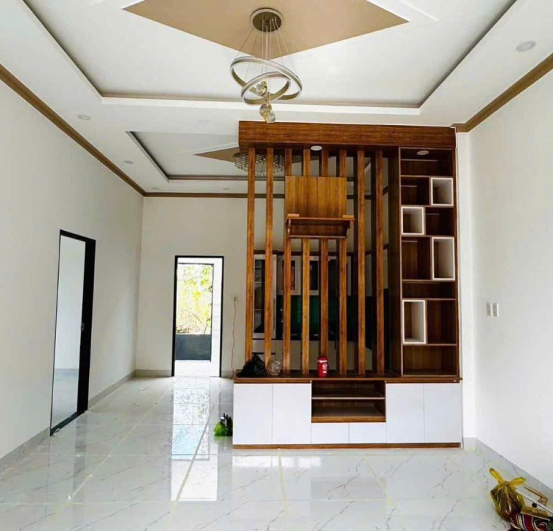 Vách ngăn MDF kèm bàn thờ treo và tủ kệ